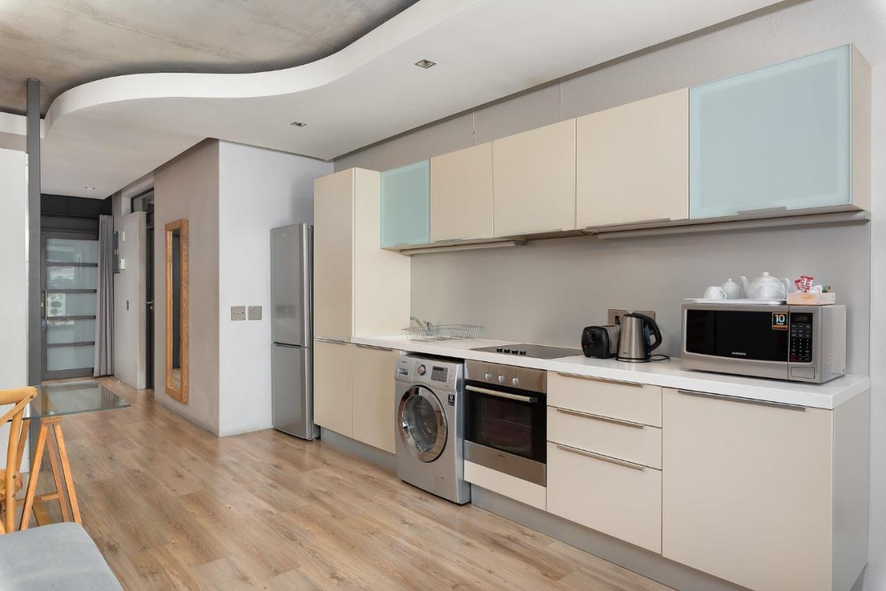 Metropolis Luxury Apartments ケープタウン エクステリア 写真