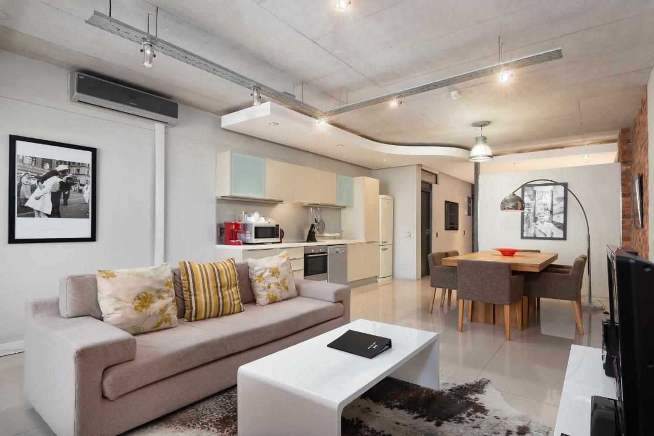 Metropolis Luxury Apartments ケープタウン エクステリア 写真