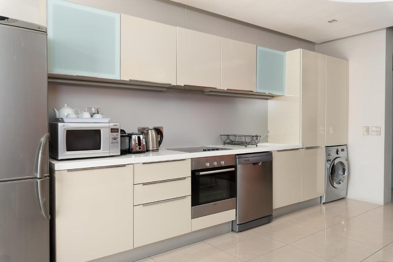 Metropolis Luxury Apartments ケープタウン エクステリア 写真