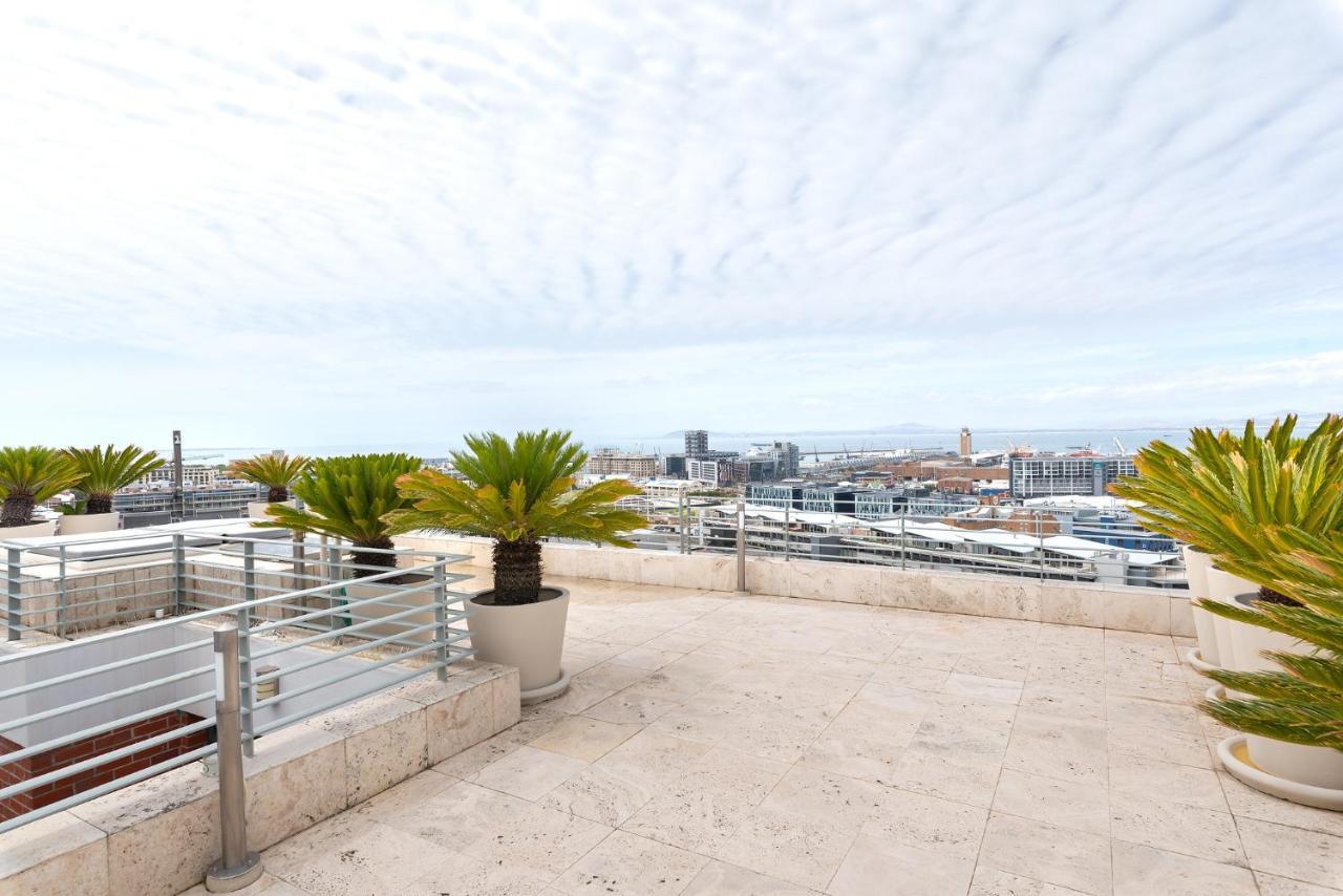 Metropolis Luxury Apartments ケープタウン エクステリア 写真