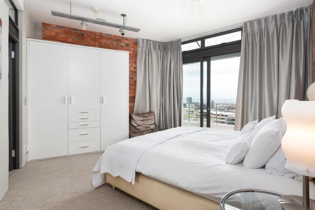 Metropolis Luxury Apartments ケープタウン エクステリア 写真