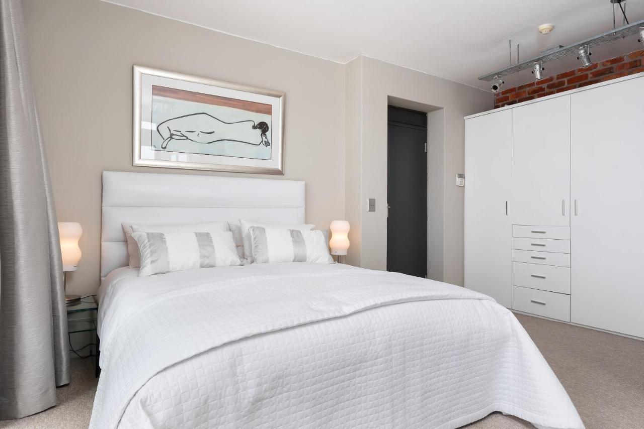 Metropolis Luxury Apartments ケープタウン エクステリア 写真