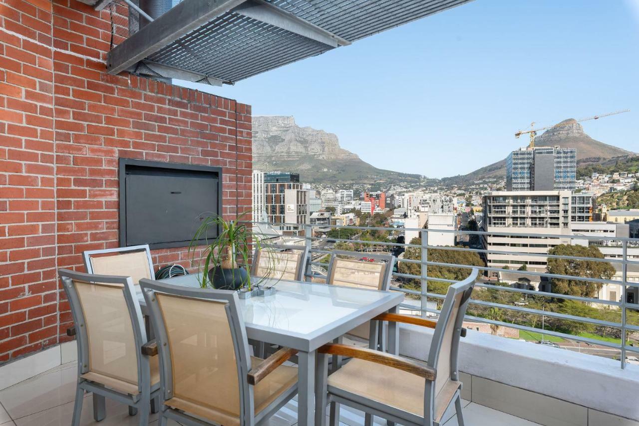 Metropolis Luxury Apartments ケープタウン エクステリア 写真